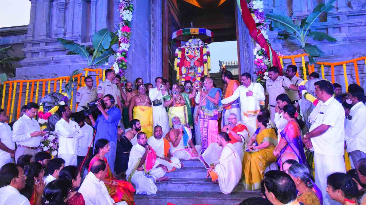 వైభవంగా వైకుంఠ ఏకాదశి