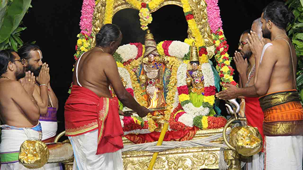 తిరుమలలో భక్తుల రద్దీ సాధారణం