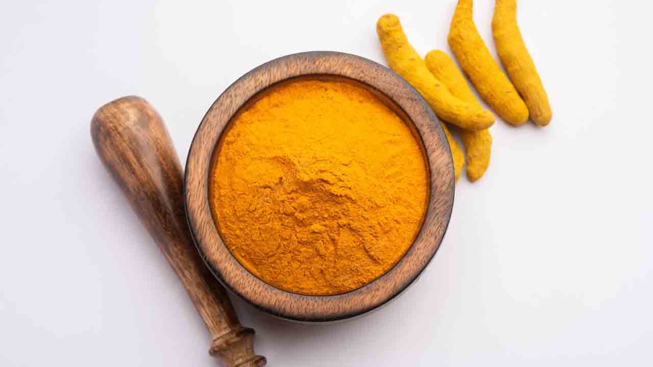 Health Tips | పసుపు సహజ ఔషధం.. ఎన్ని ఆరోగ్య ప్రయోజనాలో తెలుసా..?