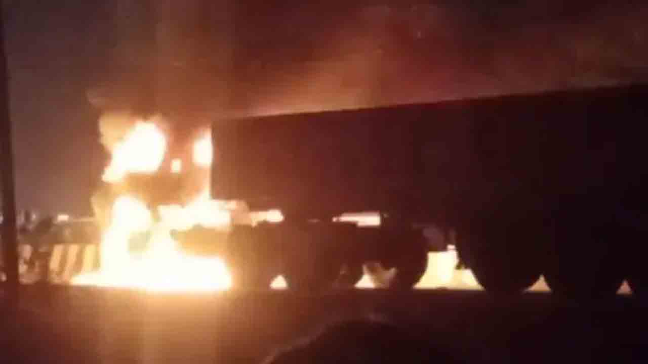 మహిళను ఢీకొట్టి 3 కిలోమీటర్ల మేర ఈడ్చుకెళ్లిన ట్రక్కు..