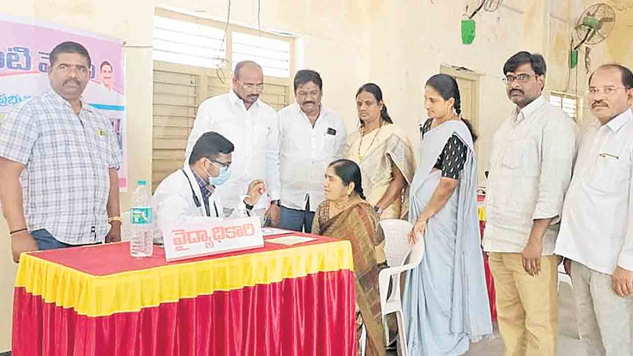 కంటి వెలుగుకు అపూర్వ స్పందన