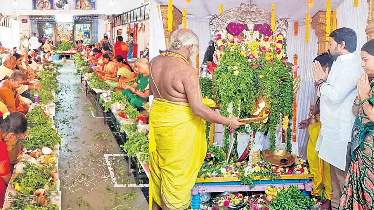 ముక్కోటి పూజలు.. కిక్కిరిసిన ఆలయాలు