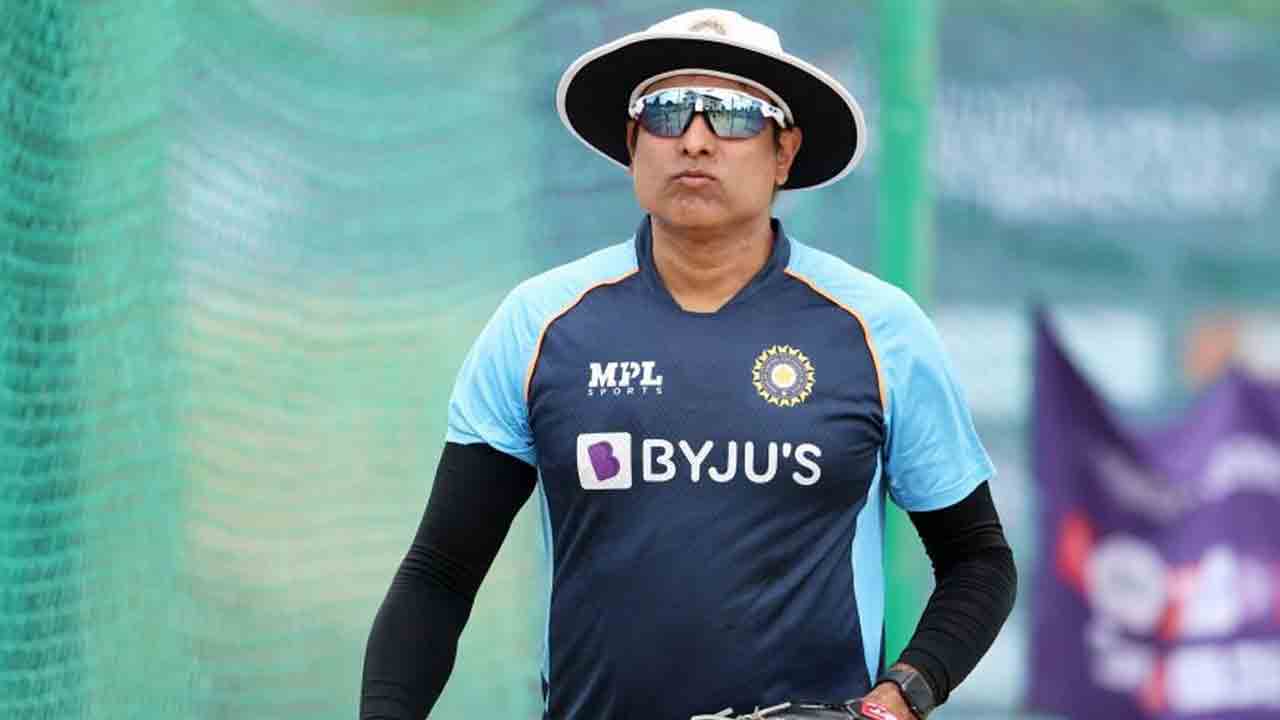 ద్రవిడ్‌ స్థానంలో వీవీఎస్‌ లక్ష్మణ్‌?