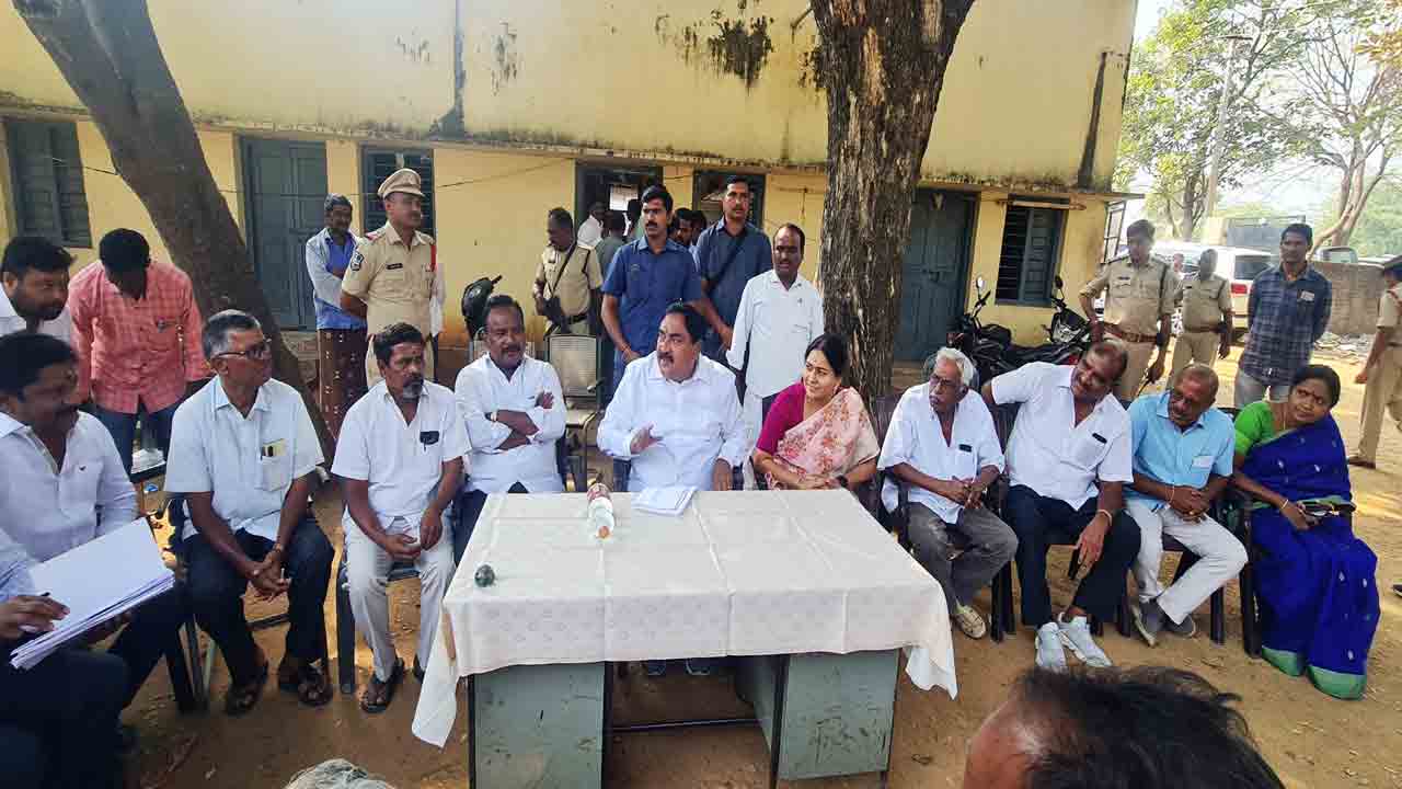 బీజేపీకి కనువిప్పు కలగాలి
