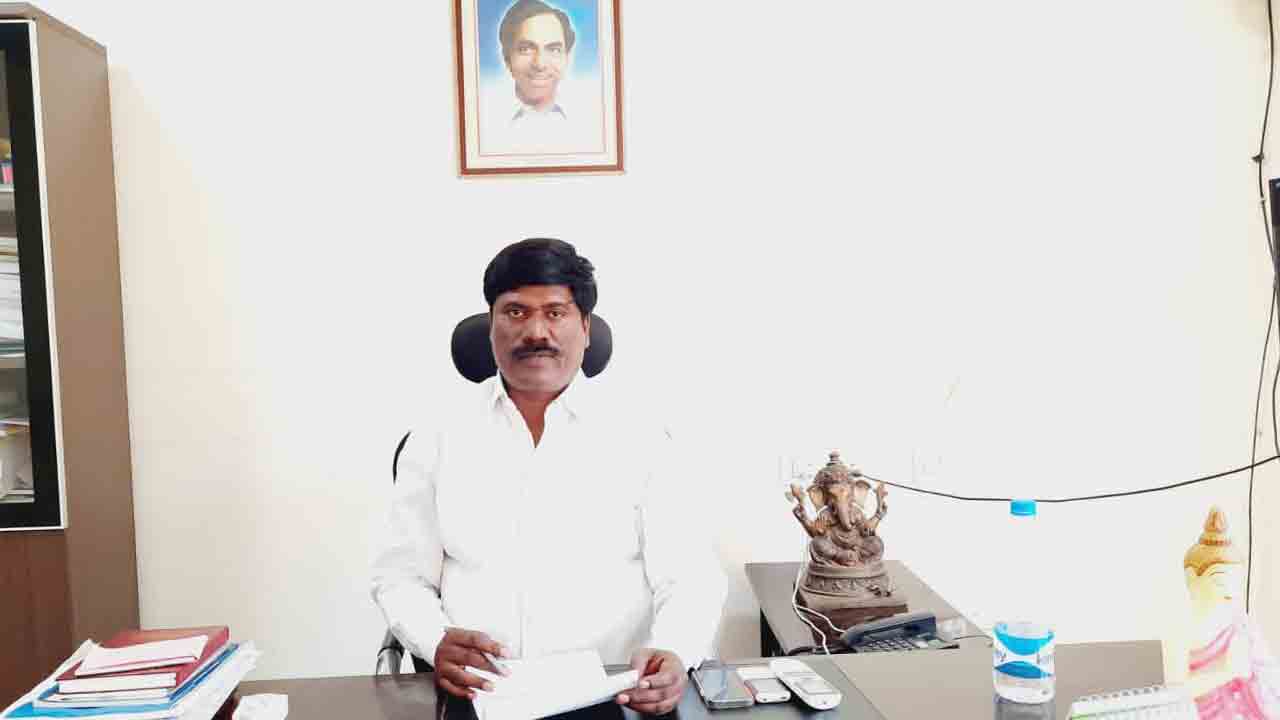 మహిళా సంఘాల ఆధ్వర్యంలో మిర్చి కొనుగోలు కేంద్రాలు