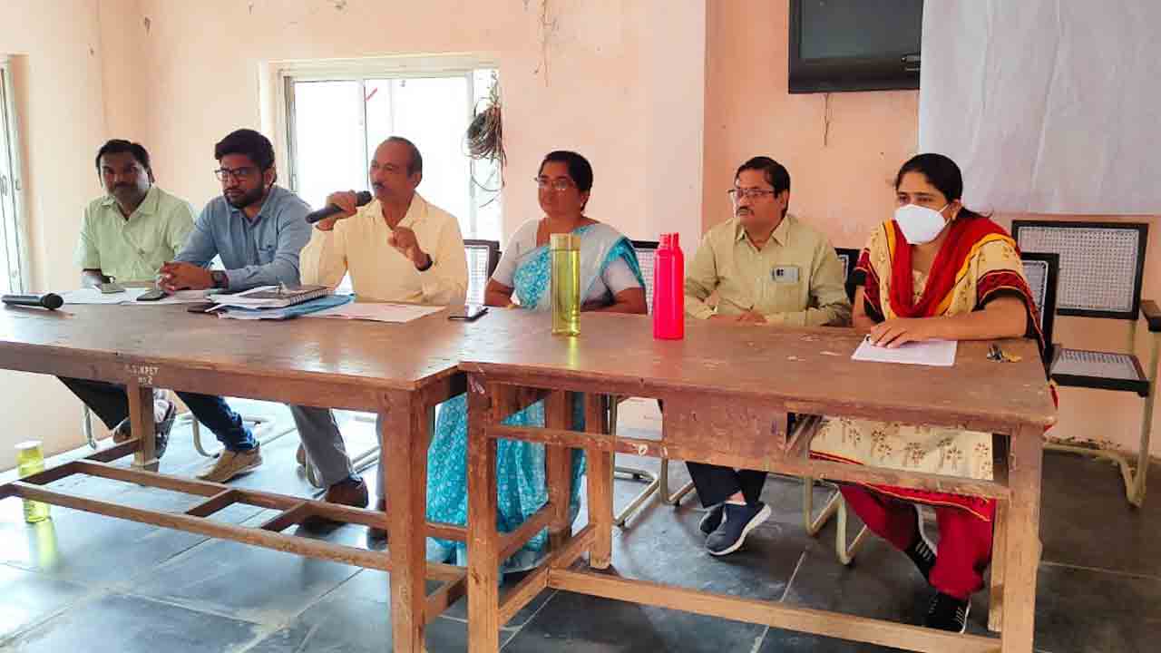 ‘కంటి వెలుగు’ను జయప్రదం చేయాలి