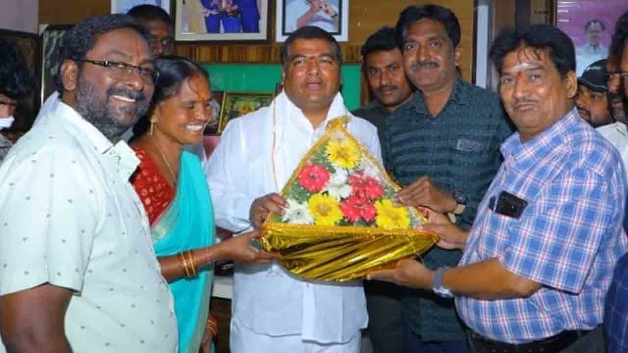 కార్మికుల సమస్యల పరిష్కారానికి కృషి