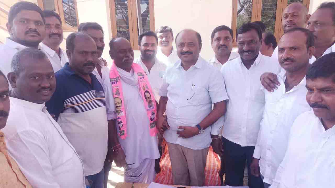 ఉనికి కోసమే బీజేపీ రాద్ధాంతం : ఎమ్మెల్యే చల్లా