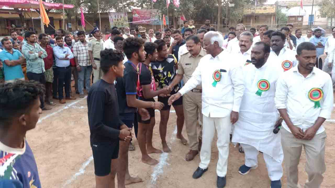 క్రీడలకు రాష్ట్ర ప్రభుత్వం పెద్దపీట