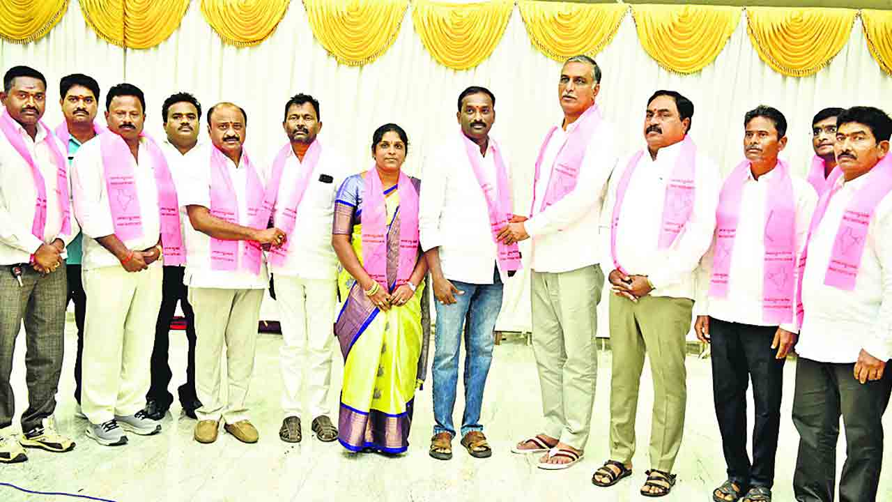 దేశం చూపు.. కేసీఆర్‌ వైపు