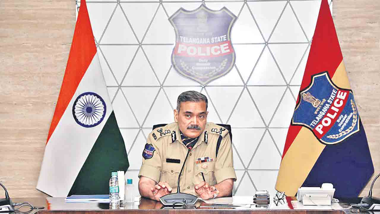 ప్రజల్లో నమ్మకం కలిగేలా పనిచేయాలి: డీజీపీ అంజనీకుమార్‌