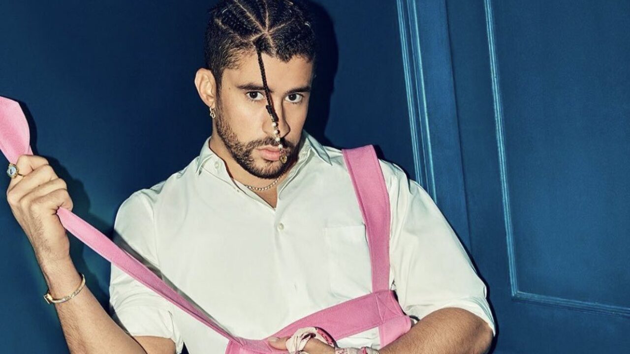 ఫ్యాన్‌పై సెల‌బ్రిటీ ఫైర్ : మ‌హిళా అభిమాని ఫోన్‌ను విసిరేసిన ర్యాప‌ర్‌