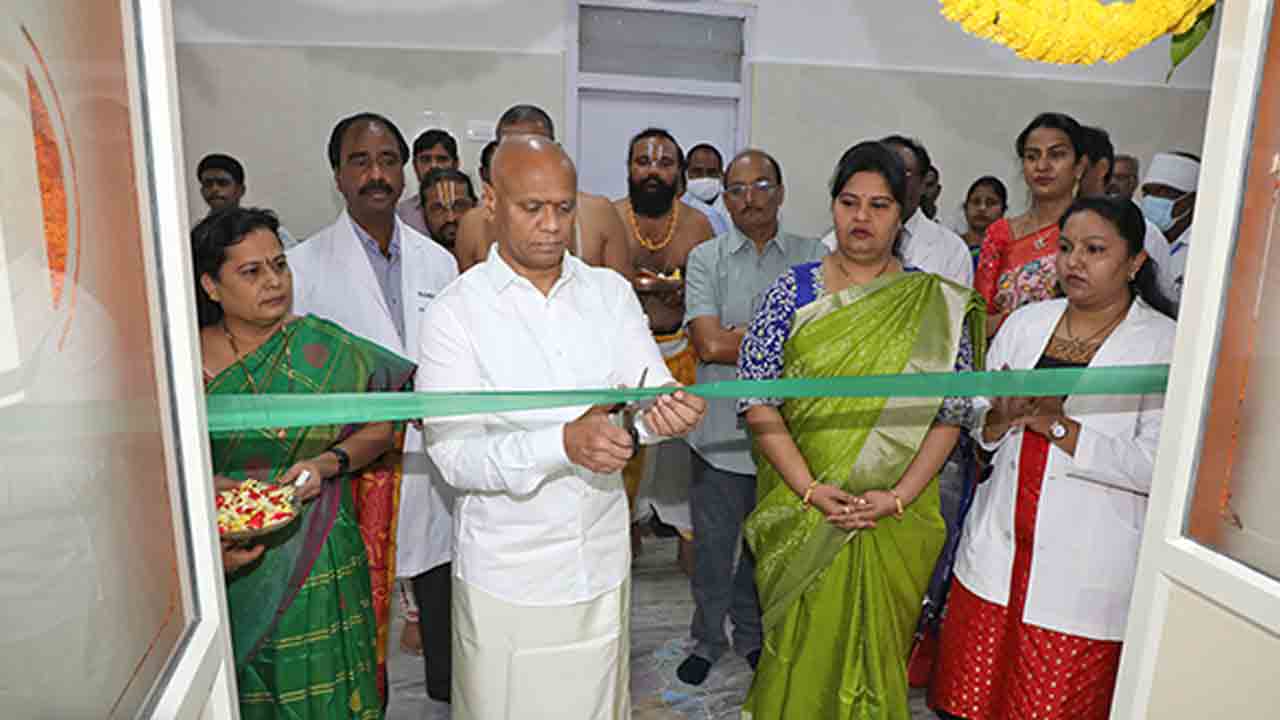 బర్డ్ ఆస్పత్రిలో రోగులకు తక్కువ ఖర్చుతో రక్త పరీక్షలు : టీటీడీ ఈవో