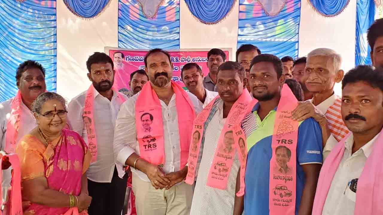 అభివృద్ధికి ఆకర్షితులయ్యే బీఆర్ఎస్లో చేరికలు