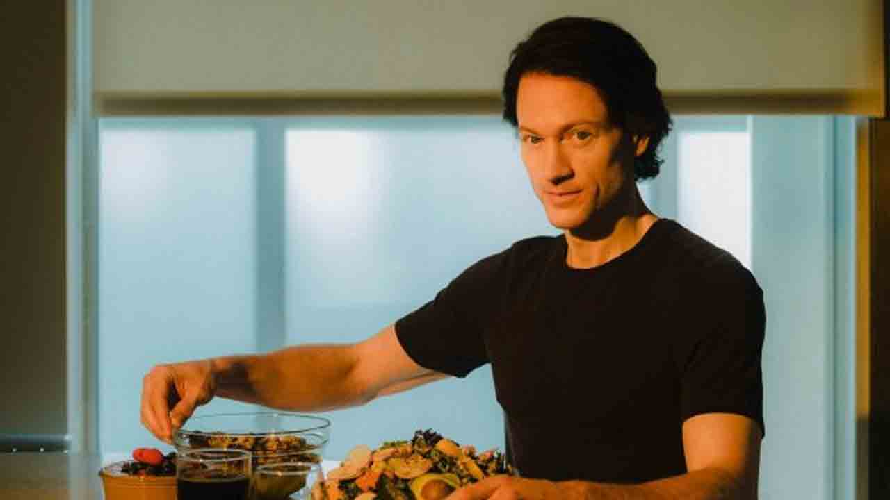 Age Reversal | 18 ఏళ్ల యువకుడిలా కనబడేందుకు తాపత్రయం.. ఏటా 16 కోట్లు ఖర్చుపెడుతున్న బిలియనీర్‌