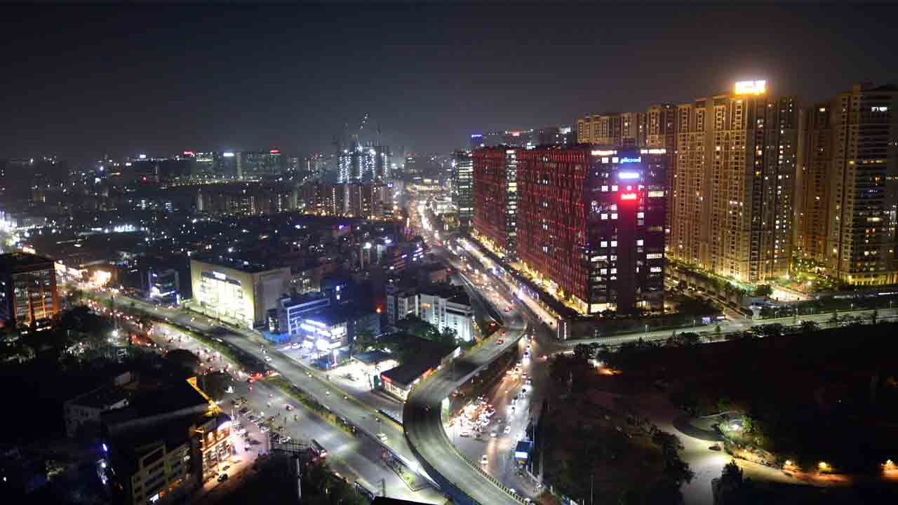 మేరా సిటీ మహాన్‌.. బీజింగ్‌ను బీట్‌ చేసి, టోక్యోను తోసేసి హైదరాబాద్‌ పరుగు