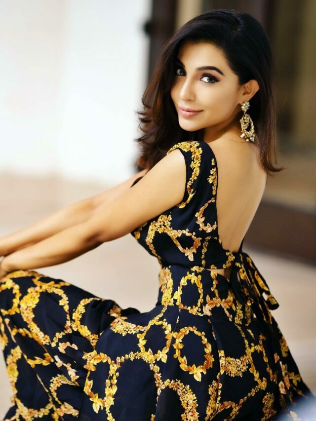 తప్పు చేశా.. తెగ బాధపడుతున్న పార్వతి నాయర్‌