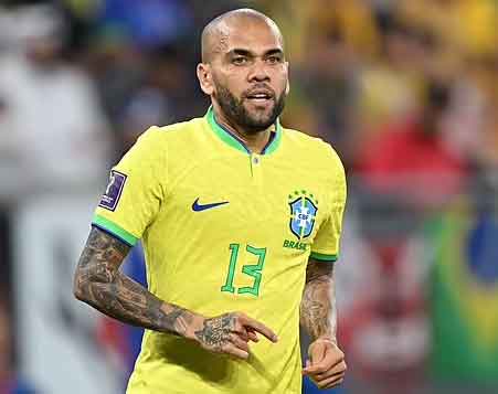 Dani Alves | బ్రెజిల్ ఫుట్‌బాల్‌లో క‌ల‌క‌లం.. లైంగిక వేధింపుల కేసులో డిఫెండ‌ర్ డానీ అరెస్ట్‌