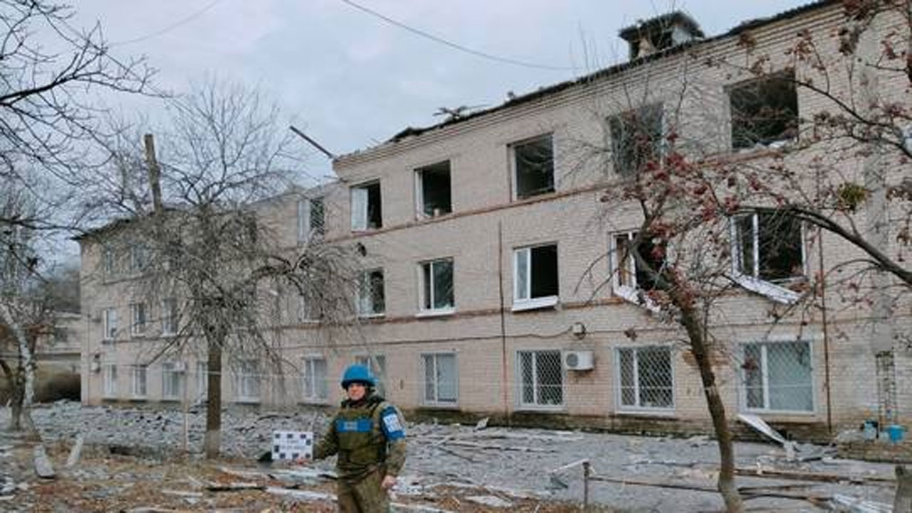 ఉక్రెయిన్ మిస్సైల్ అటాక్‌.. 400 మంది ర‌ష్యా సైనికులు మృతి