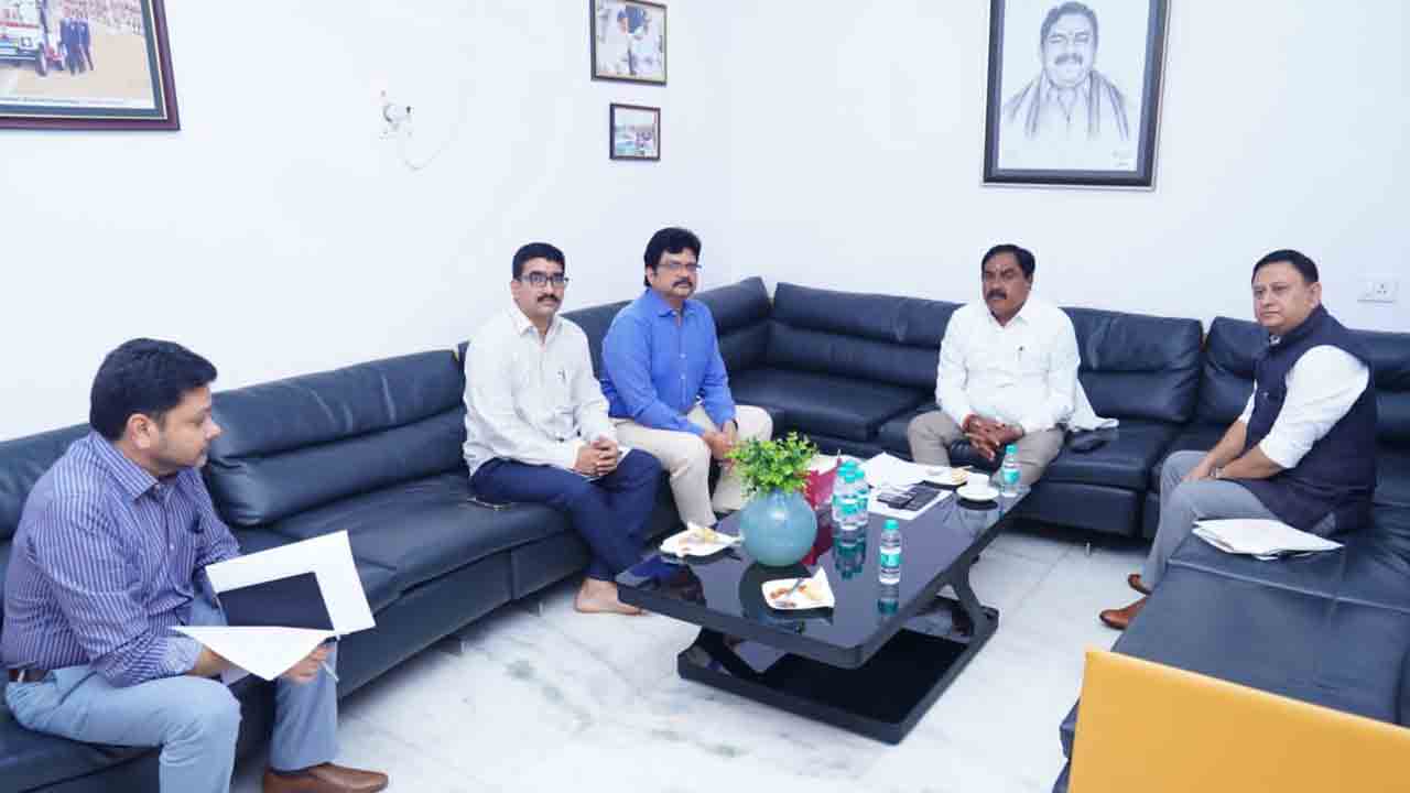 12 కోట్ల పనిదినాలు కల్పించండి.. కేంద్రానికి మంత్రి ఎర్ర‌బెల్లి విజ్ఞ‌ప్తి