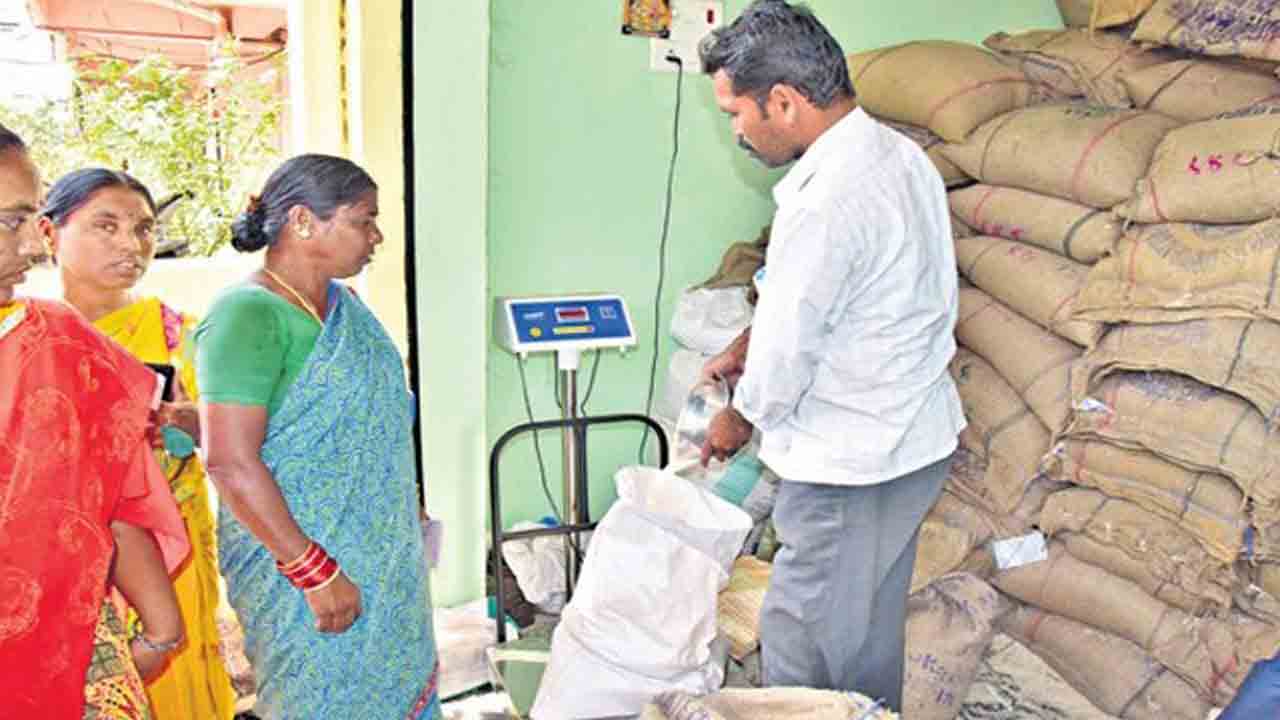 7 నుంచి ఉచిత రేషన్‌ బియ్యం పంపిణీ