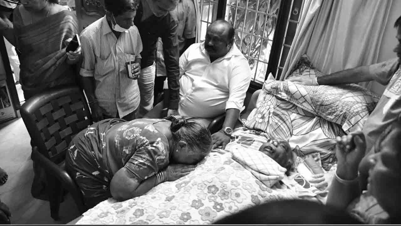 మంత్రి గంగుల క‌మ‌లాక‌ర్ తండ్రి మృతి.. సీఎం కేసీఆర్ సంతాపం