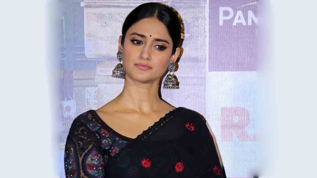 ఇలియానాకు స్వల్ప అస్వస్థత