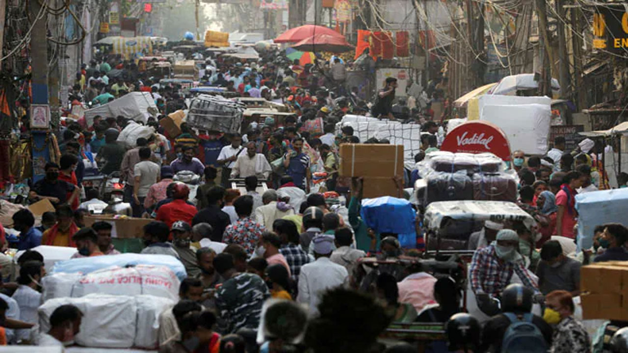 2.9 శాతానికి ప‌డిపోనున్న ప్ర‌పంచ‌ ఆర్ధిక వృద్ధి: ఐఎంఎఫ్‌