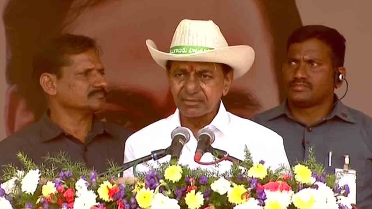 నదీ వివాదాలు పరిష్కరించేదెన్నడు..? ప్రాజెక్టులు కట్టేదెన్నడు..? నీళ్లచ్చేదెప్పుడు? : కేసీఆర్‌