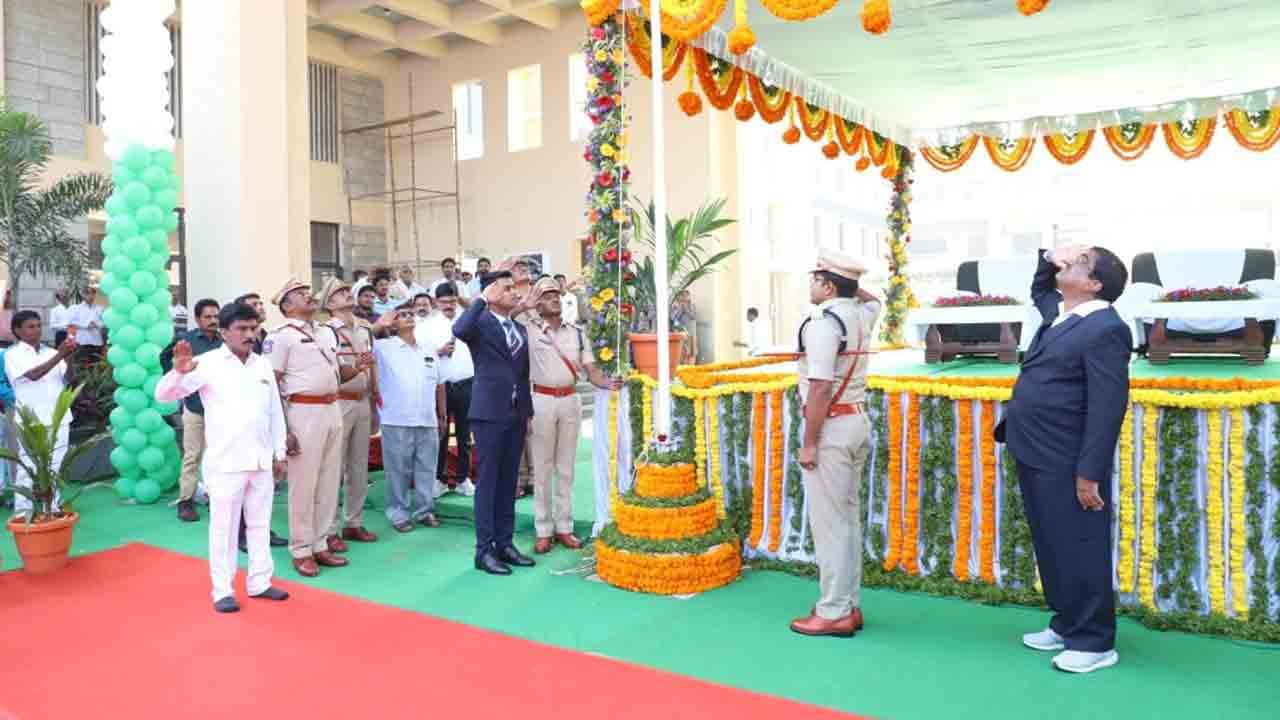 అభివృద్ధిలో భద్రాద్రి జిల్లా అగ్రగామి