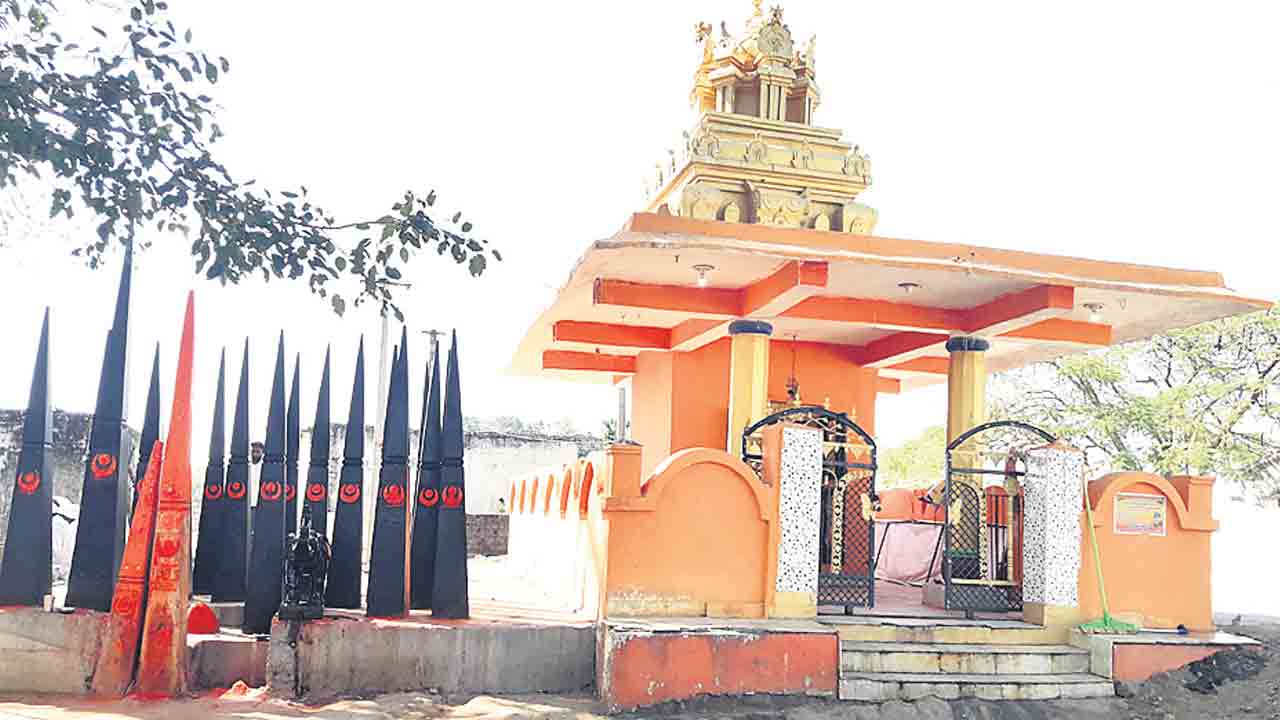 ఖాందేవ్‌ జాతరకు వేళాయె..