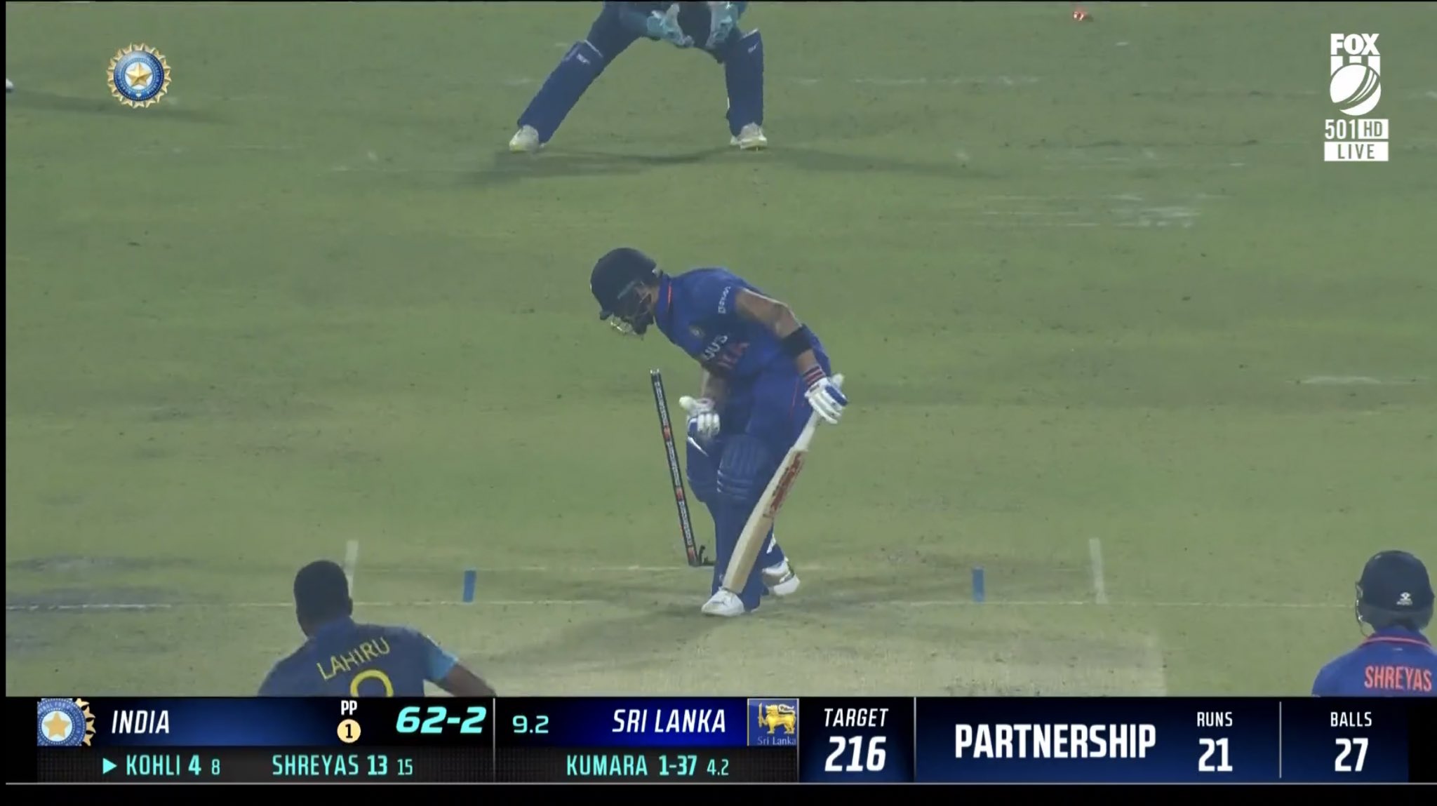 IND vs SL | కోహ్లీ అవుట్.. కుమార‌కు రెండు వికెట్లు