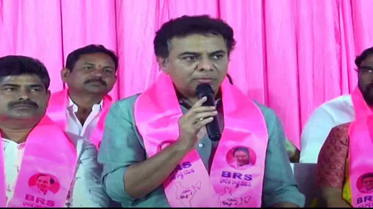 ప్ర‌ధాని పేరైనా మార్చుకోవాలి.. గ‌వ‌ర్న‌ర్ల‌నైనా ఎత్తేయాలి: మంత్రి కేటీఆర్