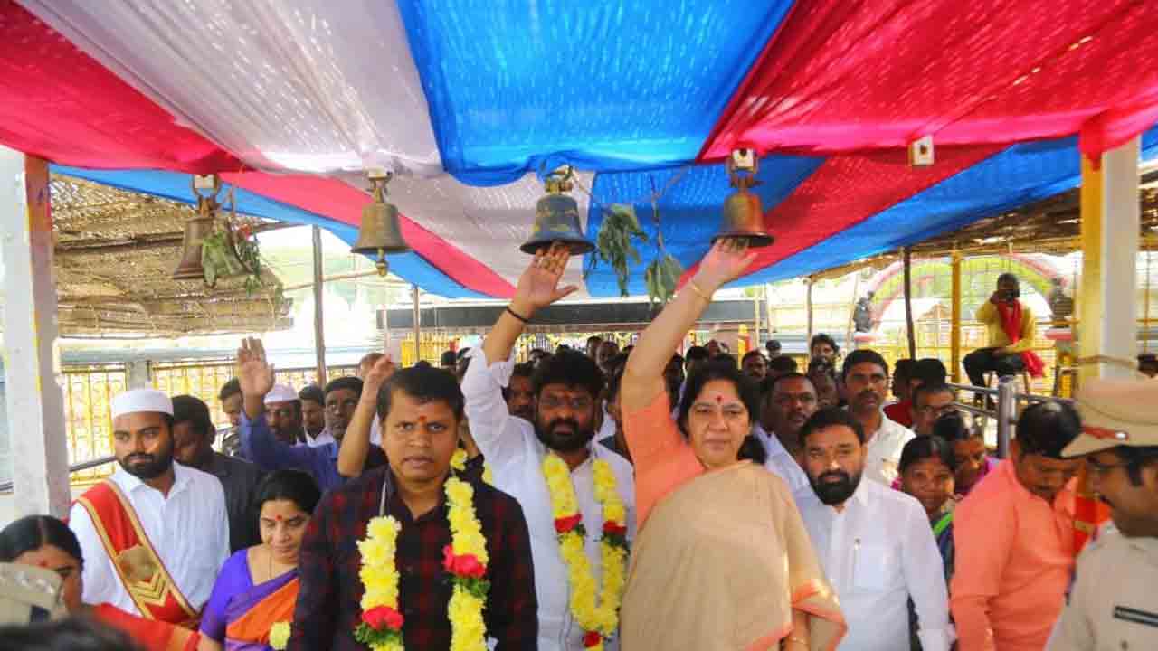 మినీ మేడారానికి ఏర్పాట్లు పూర్తి