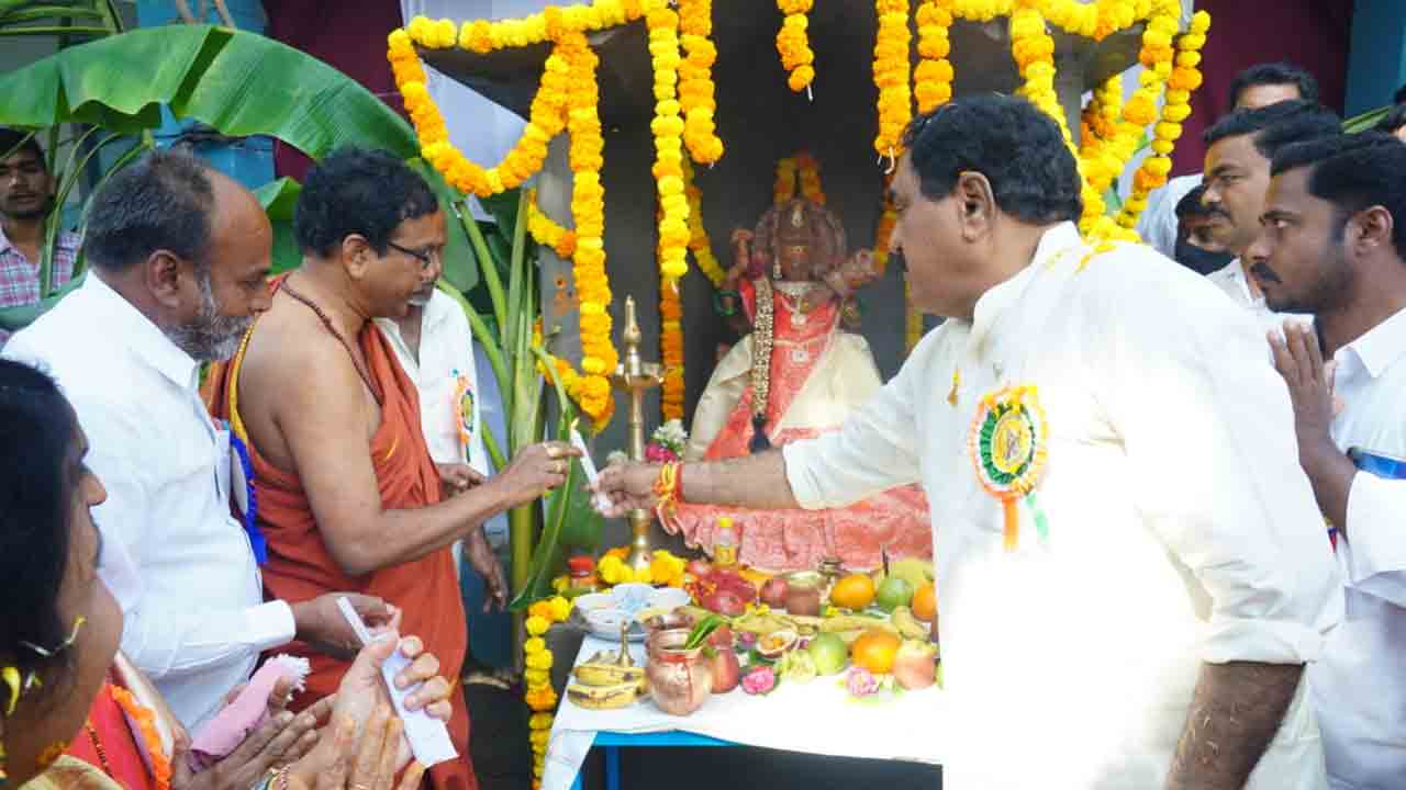 రూ. 7వేల కోట్లతో ప్రభుత్వ పాఠశాలల ఆధునీకరణ : మంత్రి ఎర్రబెల్లి