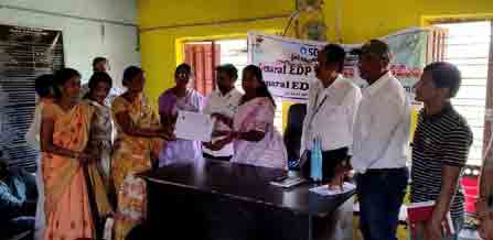 ఉపాధిహామీ లక్ష్యాన్ని చేరుకోవాలి