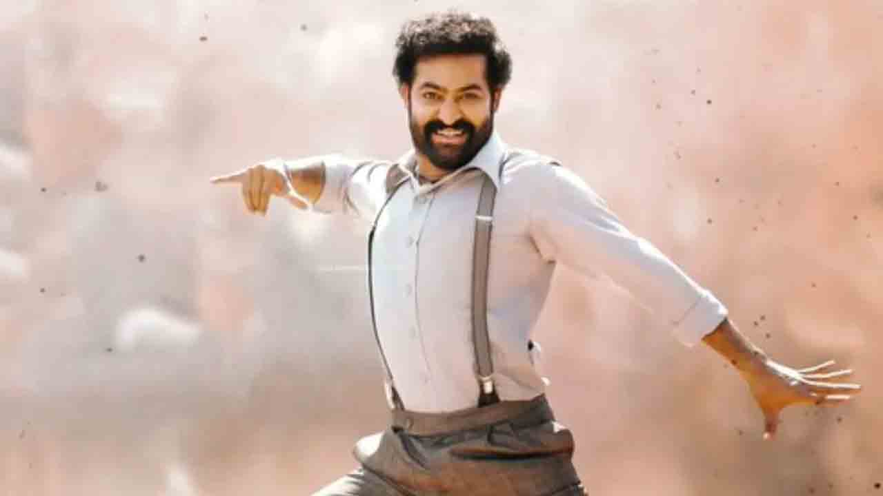 ఇంగ్లిష్‌ ఇరగదీశాడు..!