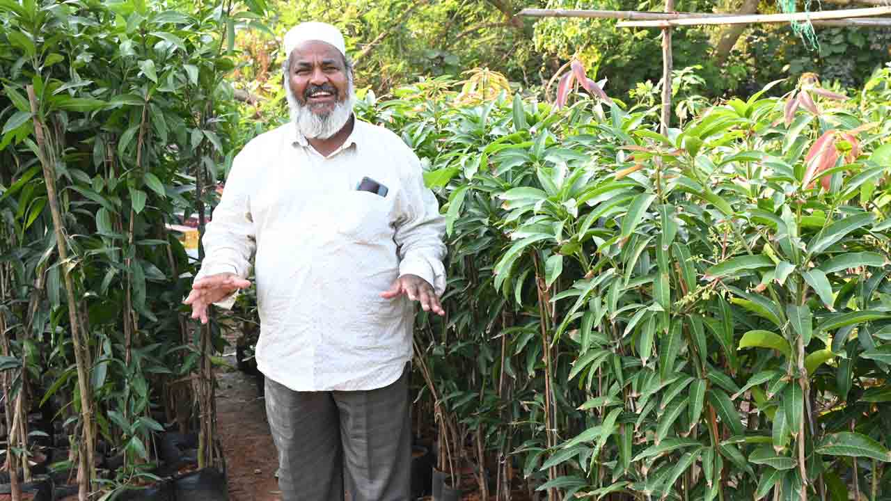 షేక్‌ అల్లాబక్ష్ ఆరితేరిన తోటమాలి