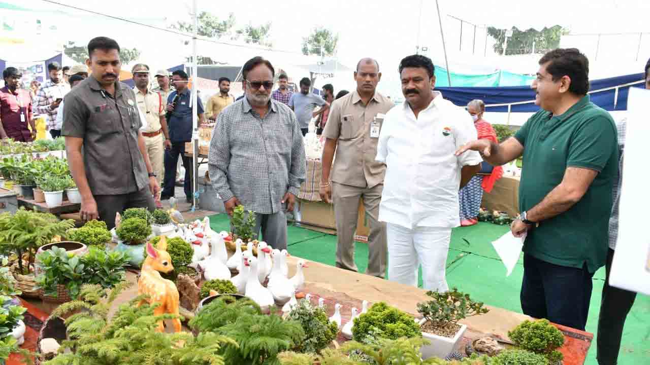 భ‌విష్య‌త్ త‌రాల‌కు ఇవ్వాల్సింది ఆస్తులు కాదు.. ఆహ్లాద‌క‌ర‌మైన వాతావ‌ర‌ణం..