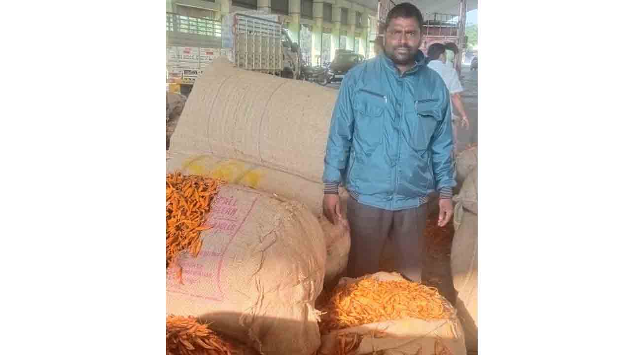 గోల్డ్‌ మిర్చి @ క్వింటా రూ.39 వేలు