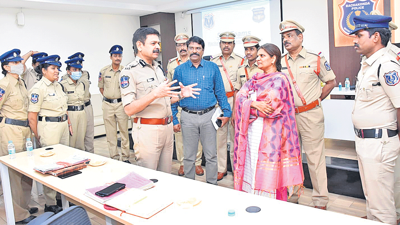 ఆమె కోసం.. అన్ని విద్యాసంస్థల్లో సదస్సులు