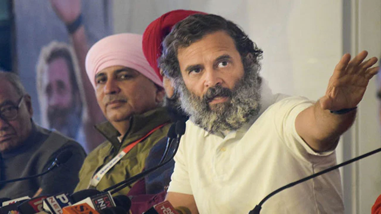 వ‌రుణ్ గాంధీ ఐడియాల‌జీని స్వీక‌రించ‌లేను: రాహుల్ గాంధీ