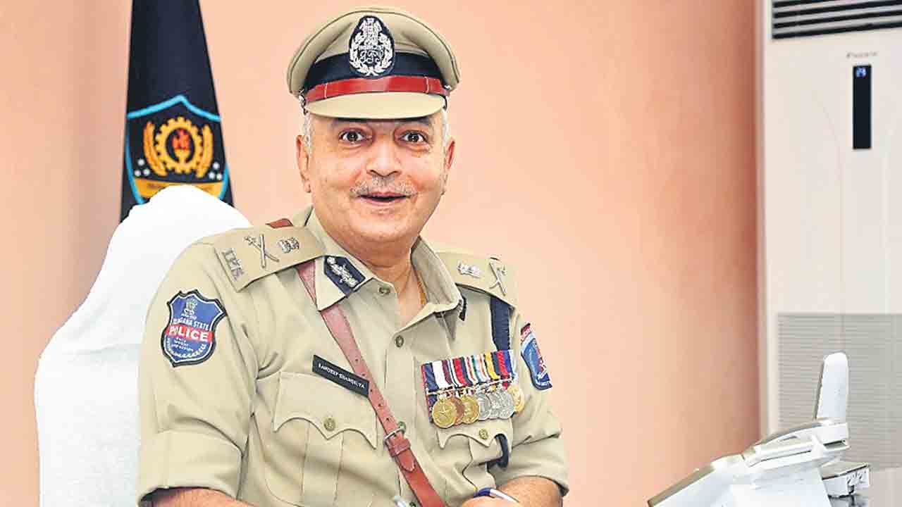 టీఎస్‌ పోలీస్‌ అకాడమీ డైరెక్టర్‌గా సందీప్‌ శాండిల్య