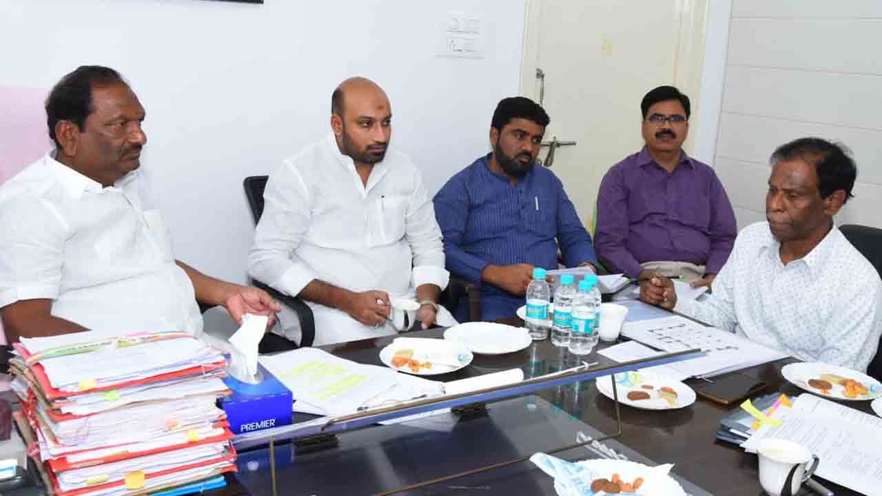 రంజాన్ లోగా మక్కా మసీదు పనులు పూర్తి చేయాలి : మంత్రి కొప్పుల ఈశ్వర్‌