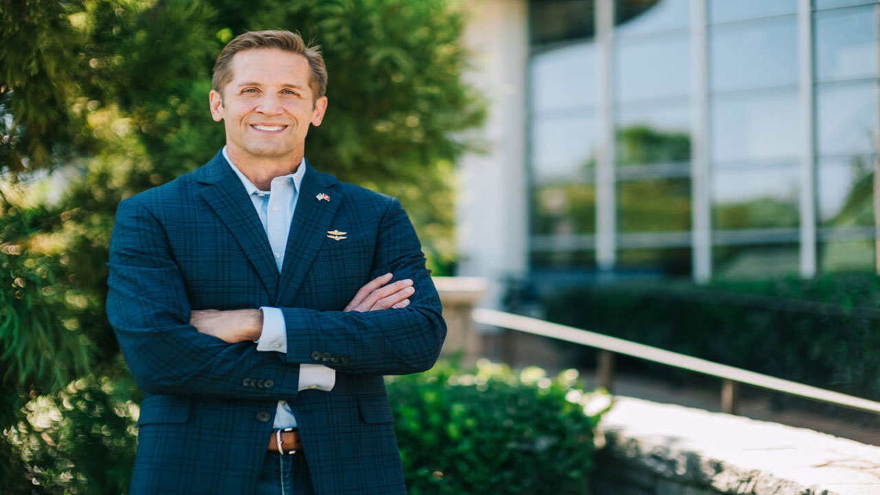 అమెరికా ప‌న్నుల్లో ఆరు శాతం భార‌తీయుల‌దే: రిప‌బ్లిక‌న్ నేత‌