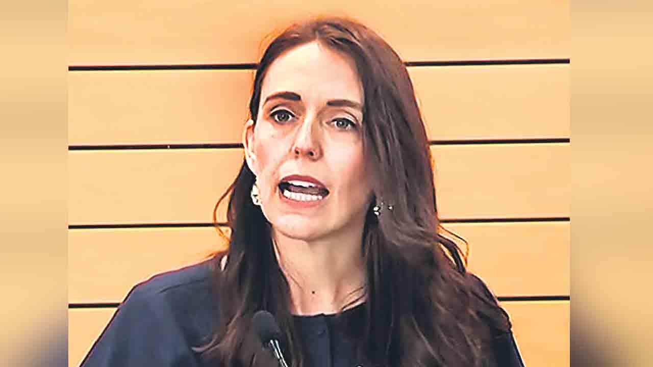 న్యూజిలాండ్‌ ప్రధాని జెసిండా రాజీనామా