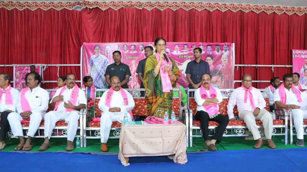 అధికారం కోసం విభేదాలు సృష్టిస్తున్న బీజేపీని నమ్మొద్దు : మంత్రి సబితా ఇంద్రారెడ్డి