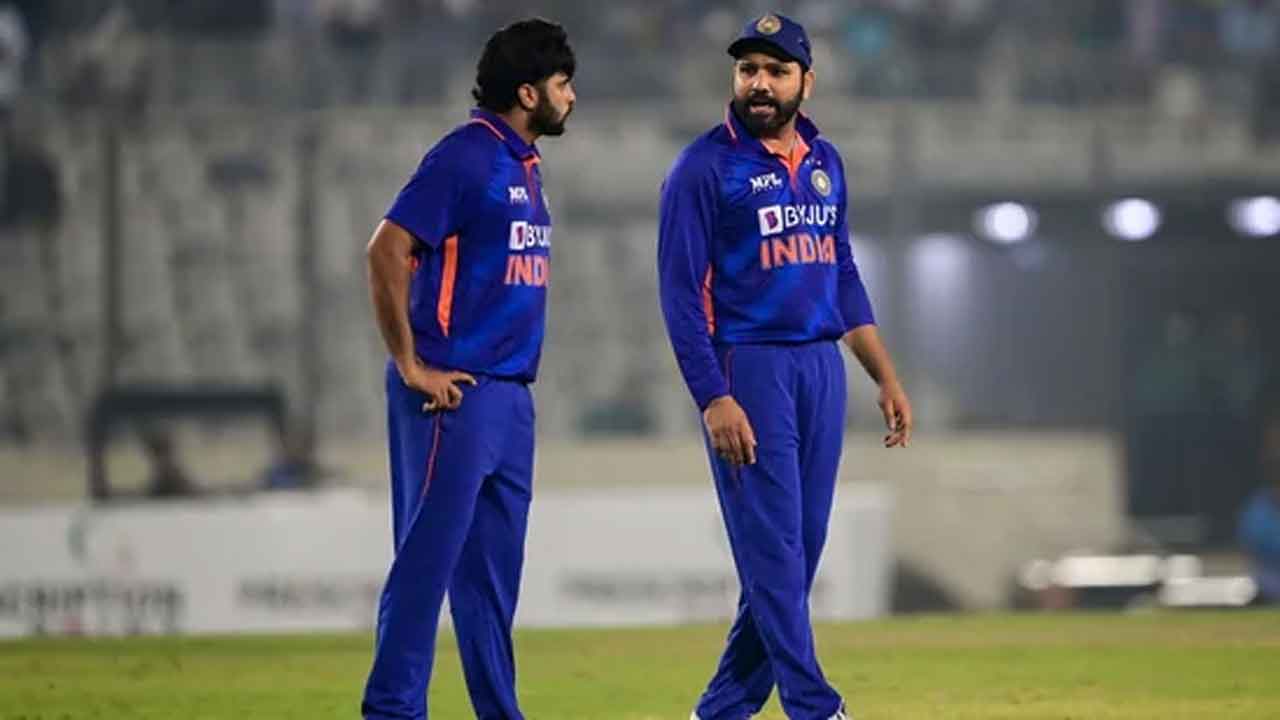 IND vs NZ | గ్రెన్ ఫిలిప్స్ ఔట్.. ఐదు వికెట్లు కోల్పోయిన కివీస్