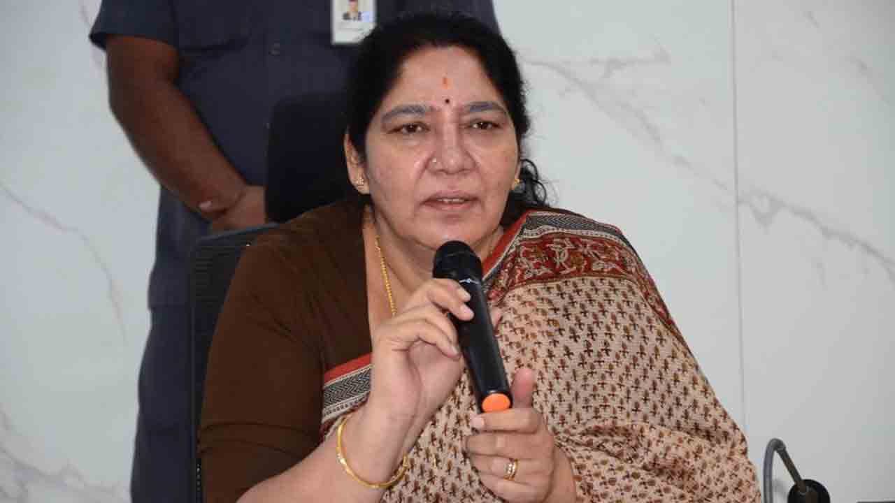 Minister Satyavathi Rathod | ఎమ్మెల్సీ క‌విత‌కు ఈడీ నోటీసులు క‌క్ష‌పూరిత చ‌ర్యే : మంత్రి స‌త్య‌వ‌తి రాథోడ్