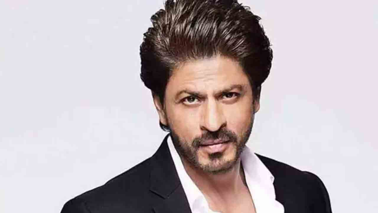 సంపన్న నటుల జాబితాలో షారుఖ్‌కు నాలుగో స్థానం.. ఆ దిగ్గజ హాలీవుడ్‌ నటులను కూడా వెనక్కి నెట్టేశాడుగా..!
